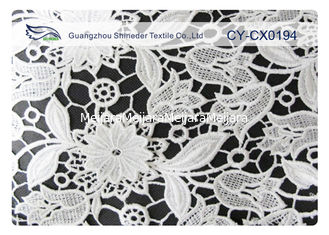 China Tela bordada branco impressa costume do laço do vestido de casamento para a roupa interior fornecedor