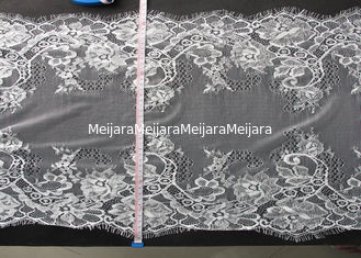 China Guarnição branca do laço da pestana do vestido da forma com largura CY-HB3211 de 43cm fornecedor