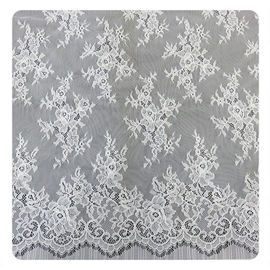 Vestido de casamento afiado Scalloped floral do laço de Chantilly do marfim do nylon de 100% personalizado fornecedor