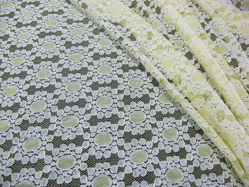Floral de nylon do ponto da tela do laço do algodão amarelo macio feito malha para o vestido CY-DK0034 do laço fornecedor