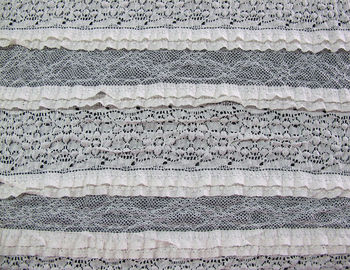 Tela nupcial Multilayer Eco 50' amigável da guarnição do laço do estiramento “- 52&quot; 'CY-LW0182 fornecedor