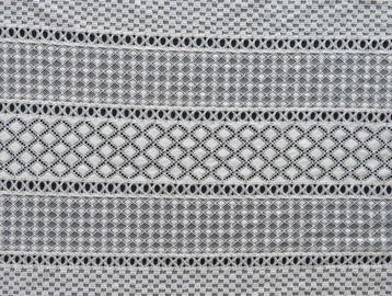 O círculo do ponto do triângulo fura o nylon&amp;Polyamide e a fibra do algodão para o vestuário fornecedor