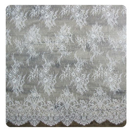 O short de nylon bordado da guarnição do laço da pestana/bordou a tela do laço fornecedor